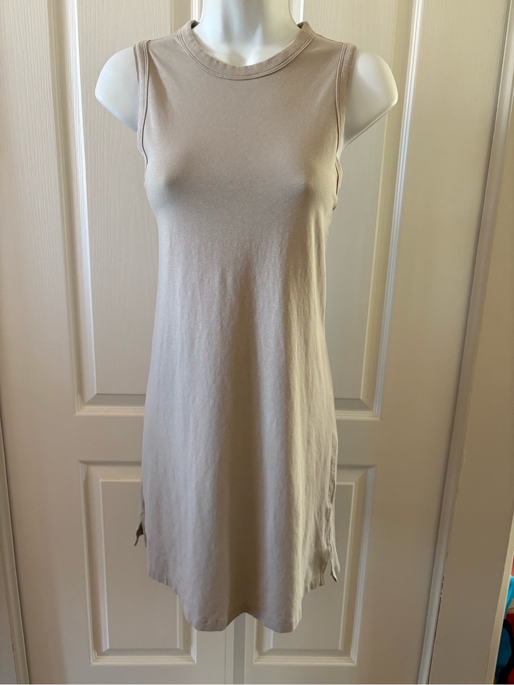 Lululemon Athletica Sleeveless Tank Dress in Beige Size 4